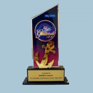Outstanding Employee Glass Award